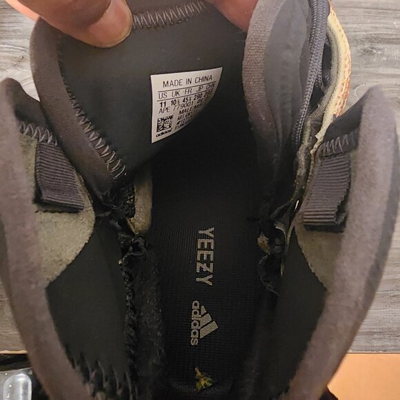 Authentic Adidas Yeezys - Picture 5 of 5